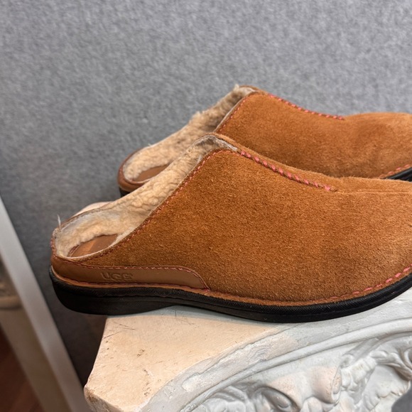 UGG Australia Classic Slipper Suede Leather Slippers Warm Cozy Slip On Size 6 - Picture 4 of 9